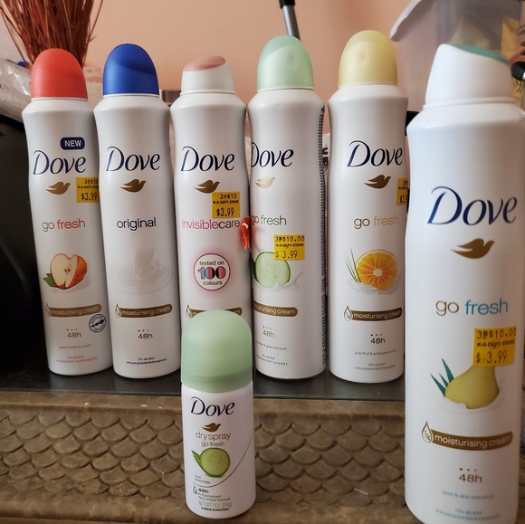 Dove Other - Dove Dry Spray go fresh